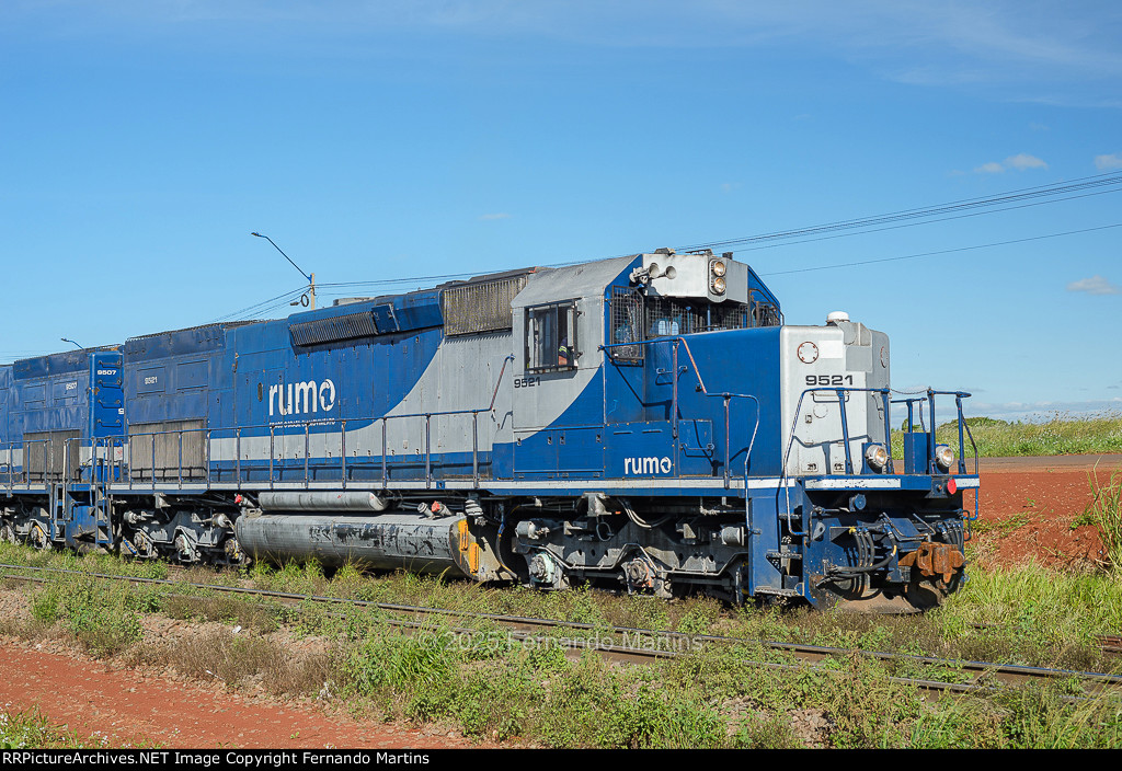EMD SD40T-2 RUMO 9521